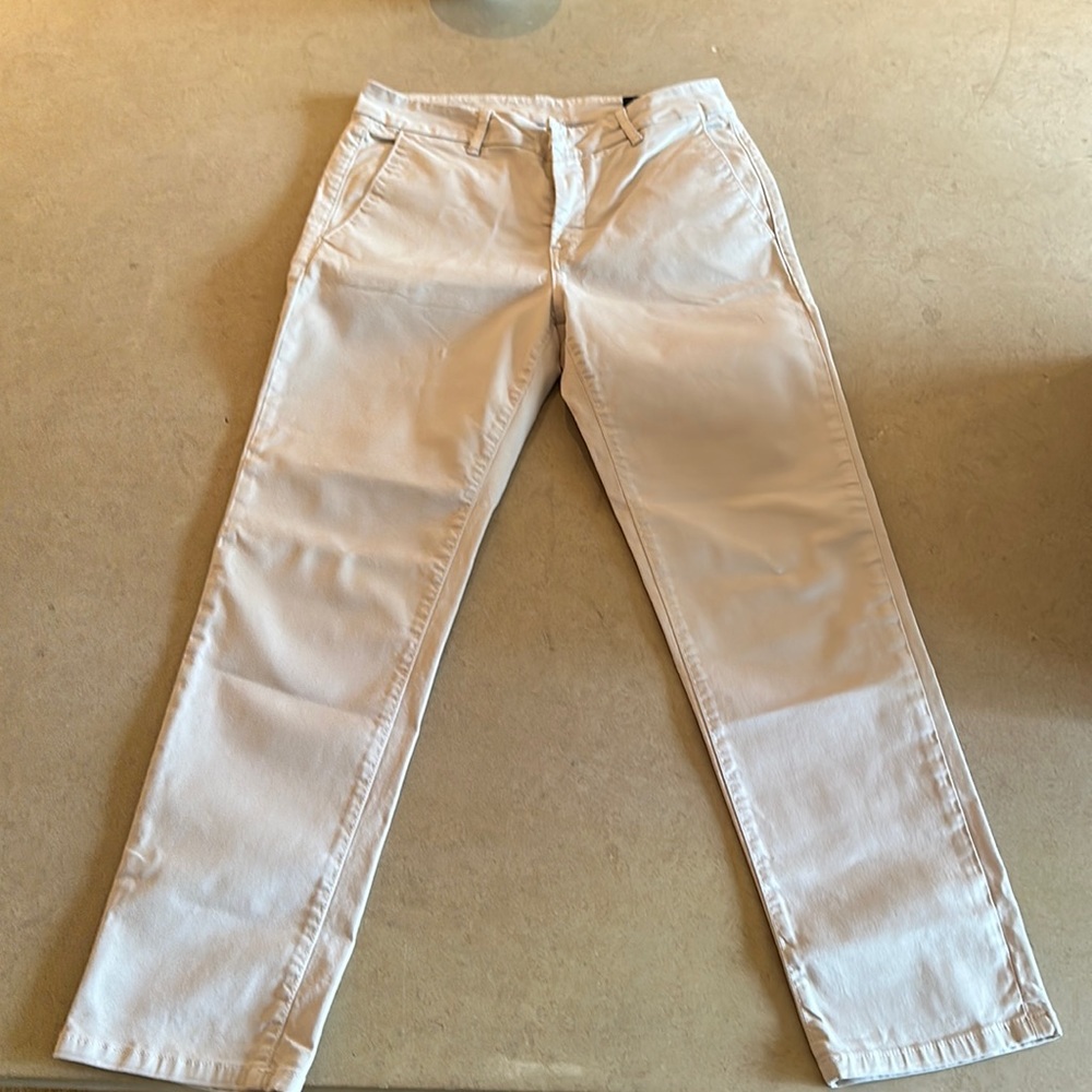 Vince khaki pants, all cotton, cropped ankle .. no stain, little wear